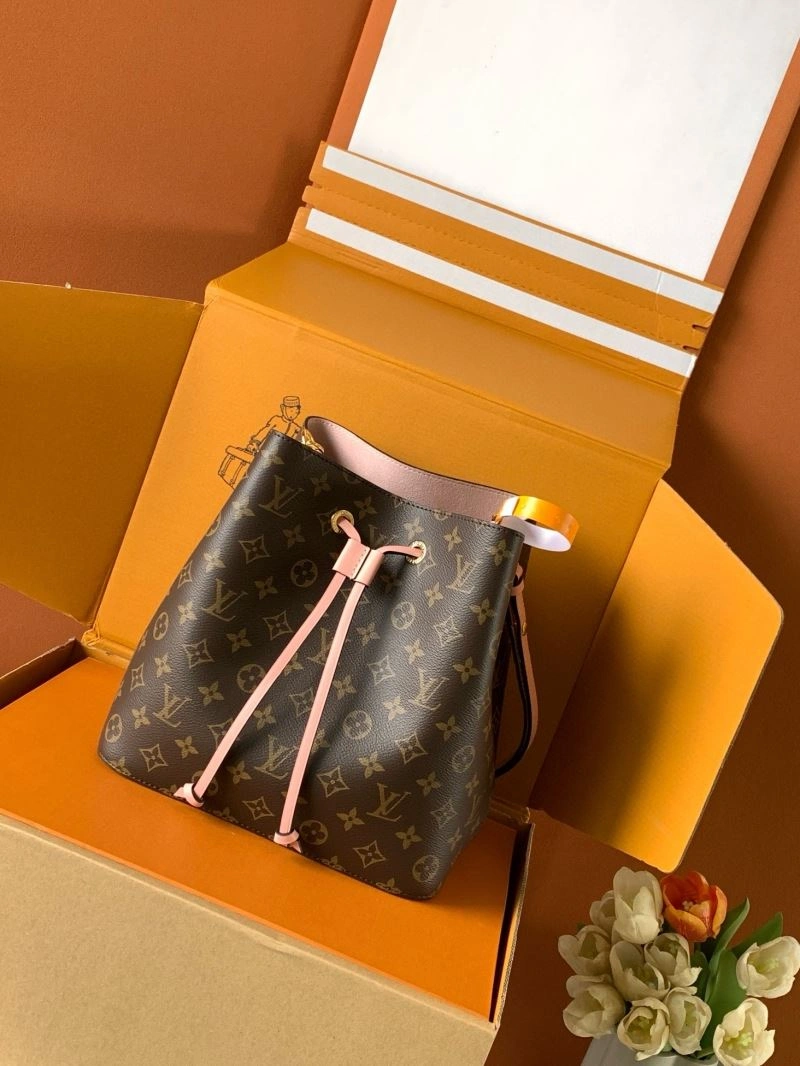Louis Vuitton Bucket Bags Stretchable 93641
