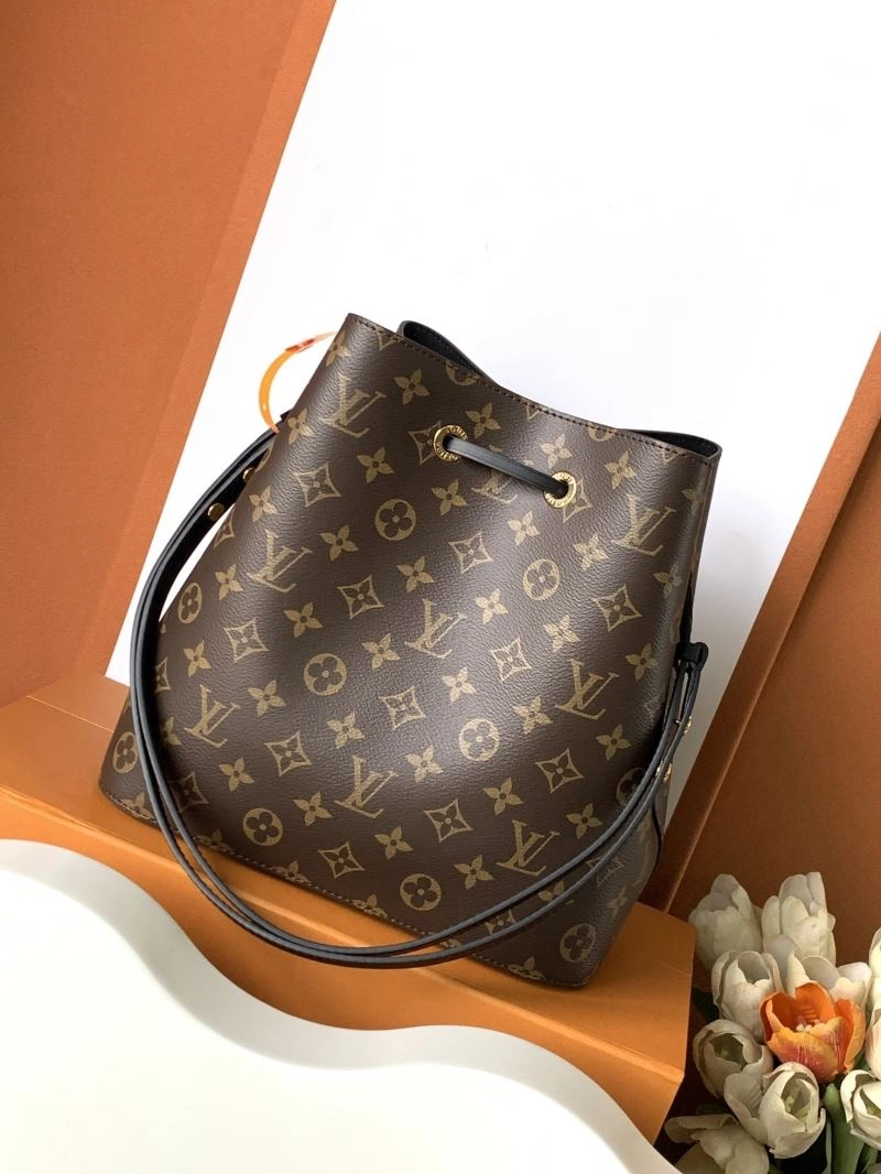FashionForward Louis Vuitton Bucket Bags 93640