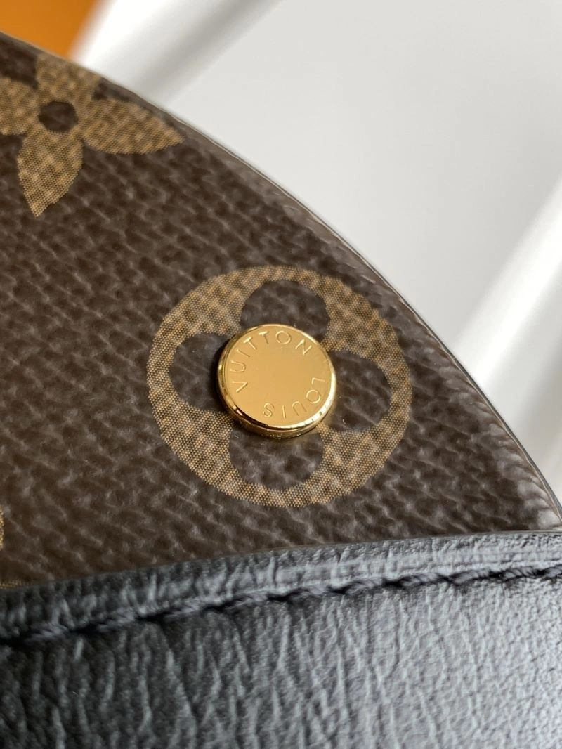 Flexible Louis Vuitton Bucket Bags 93634