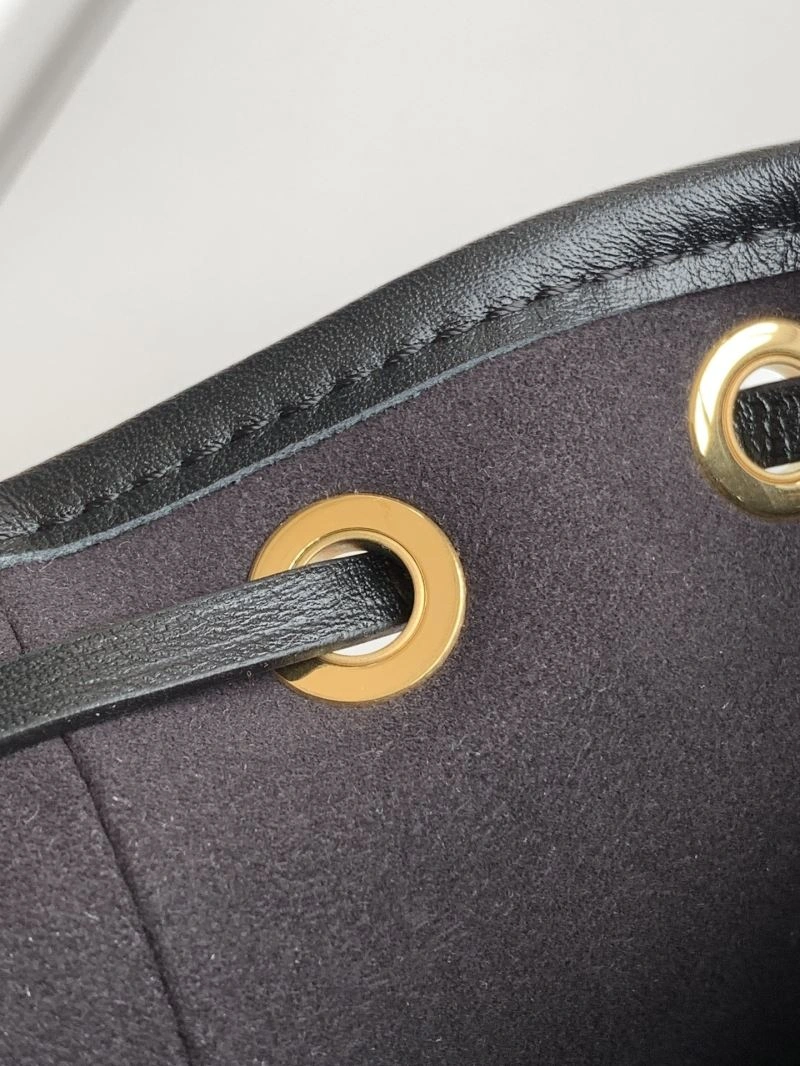 Flexible Louis Vuitton Bucket Bags 93634