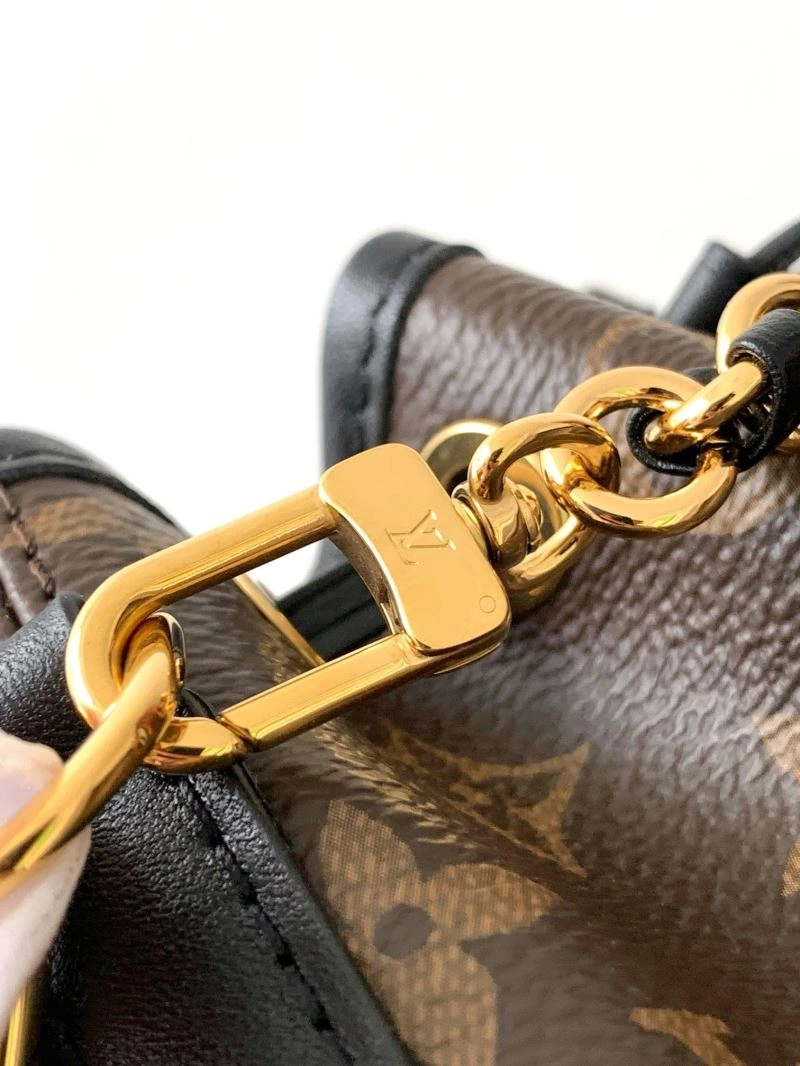 Flexible Louis Vuitton Bucket Bags 93634
