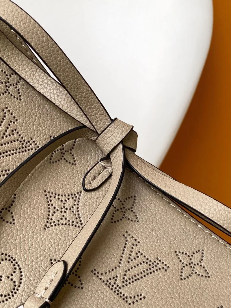 SoftTouch Louis Vuitton Bucket Bags 43395