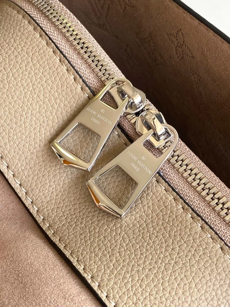 SoftTouch Louis Vuitton Bucket Bags 43395