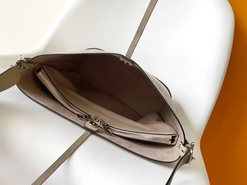SoftTouch Louis Vuitton Bucket Bags 43395