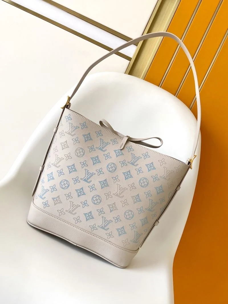 Cozy Louis Vuitton Bucket Bags 43390