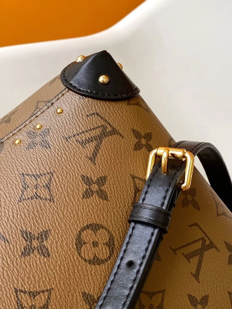 Louis Vuitton Bucket Bags Sporty 43393
