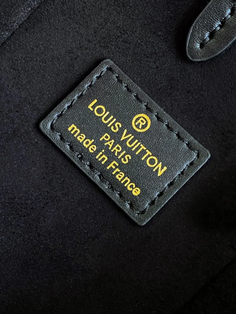 Louis Vuitton Bucket Bags Sporty 43393