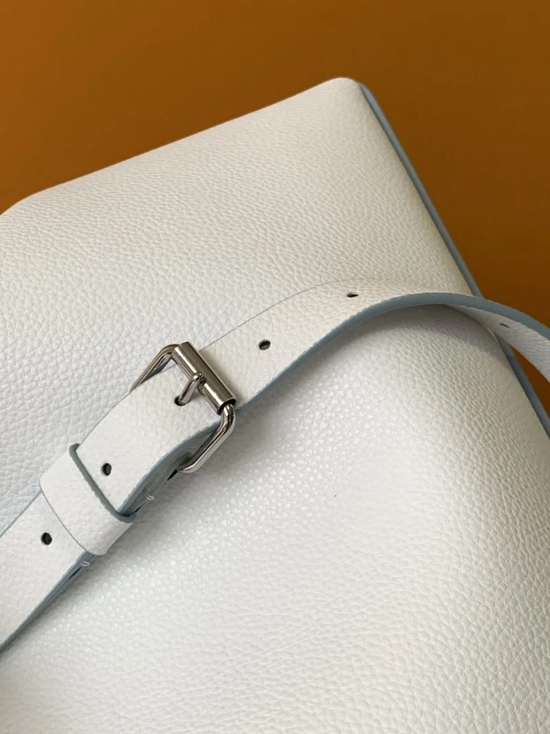 Louis Vuitton Bucket Bags DailyWear 43029
