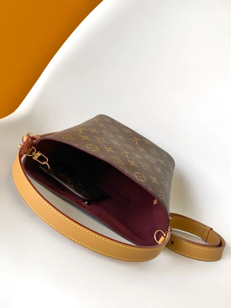 Sleek Louis Vuitton Bucket Bags 43026