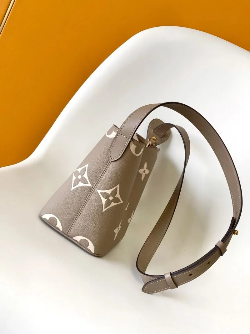 Louis Vuitton Bucket Bags Resilient 43024