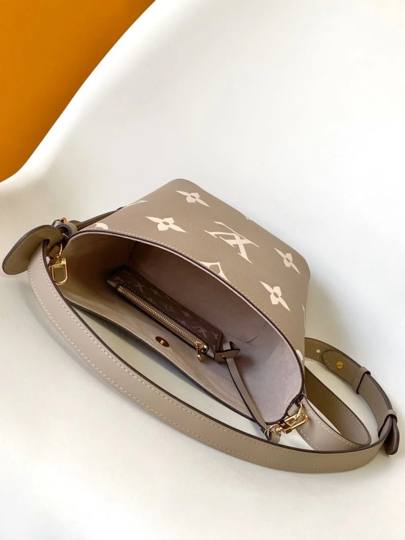 Louis Vuitton Bucket Bags Resilient 43024