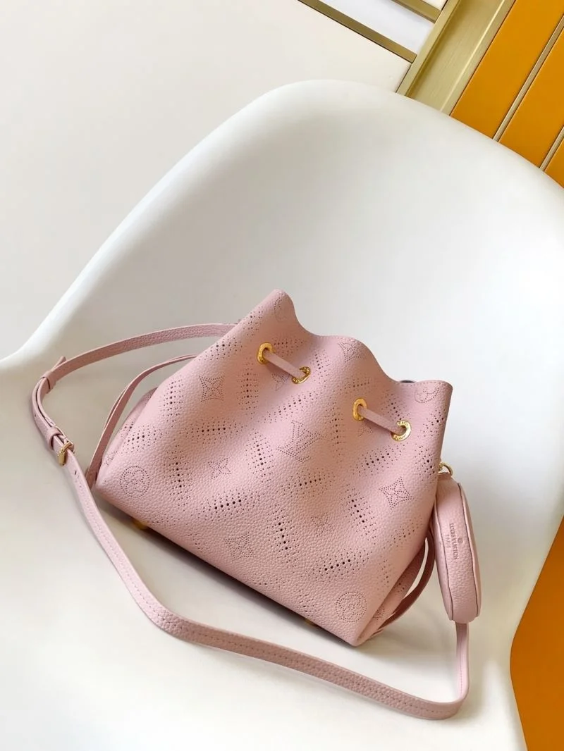 TechFriendly Louis Vuitton Bucket Bags 43022