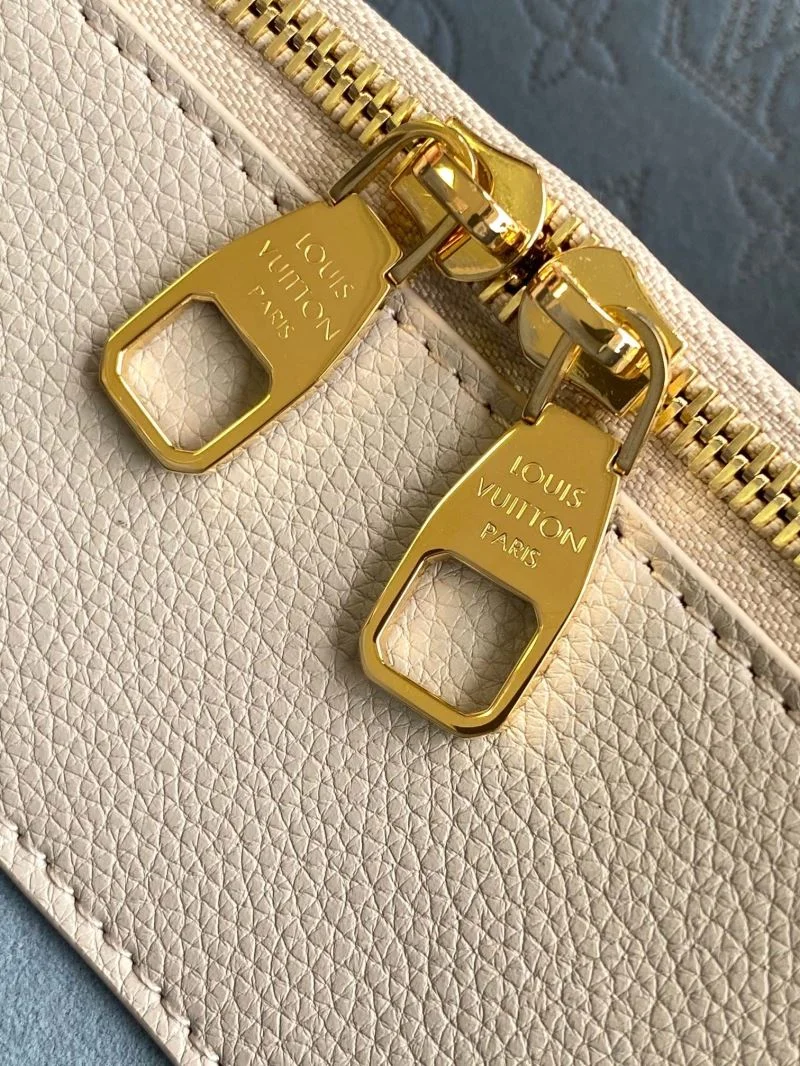 Contemporary Louis Vuitton Bucket Bags 43019