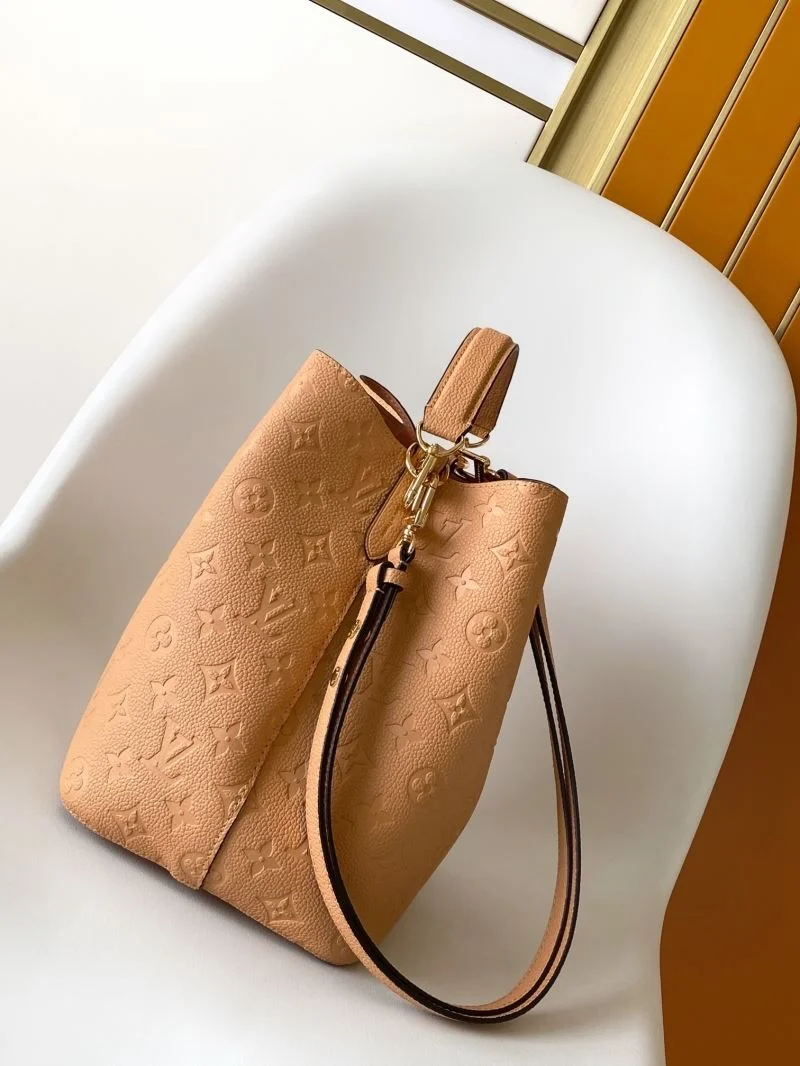 Louis Vuitton Bucket Bags Supportive 43134