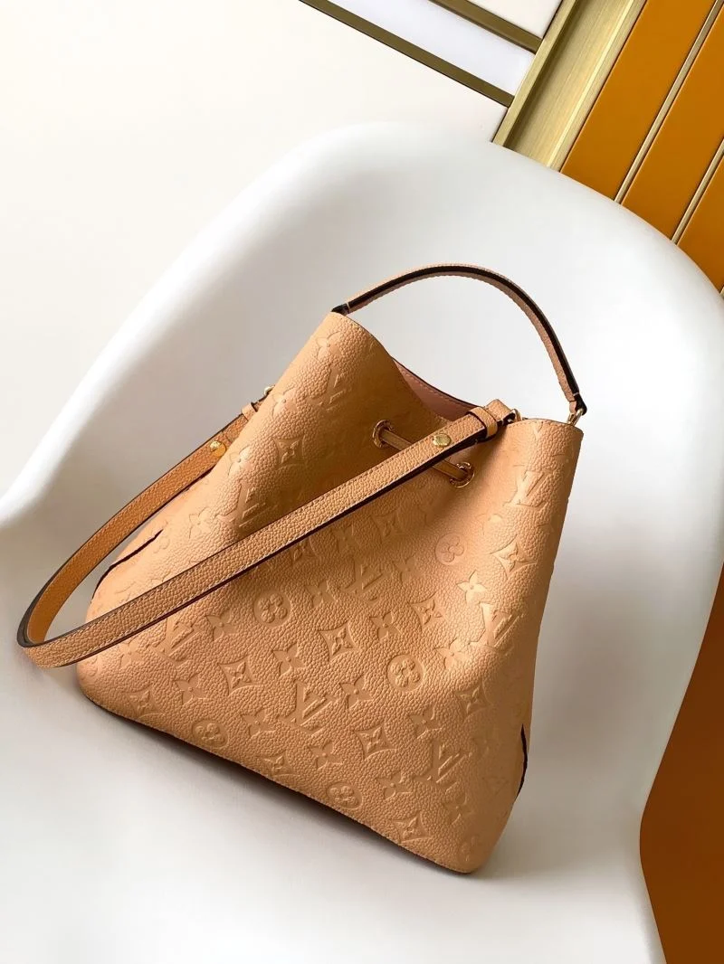 Louis Vuitton Bucket Bags Supportive 43134