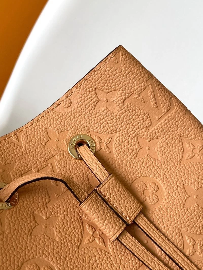 Louis Vuitton Bucket Bags Supportive 43134