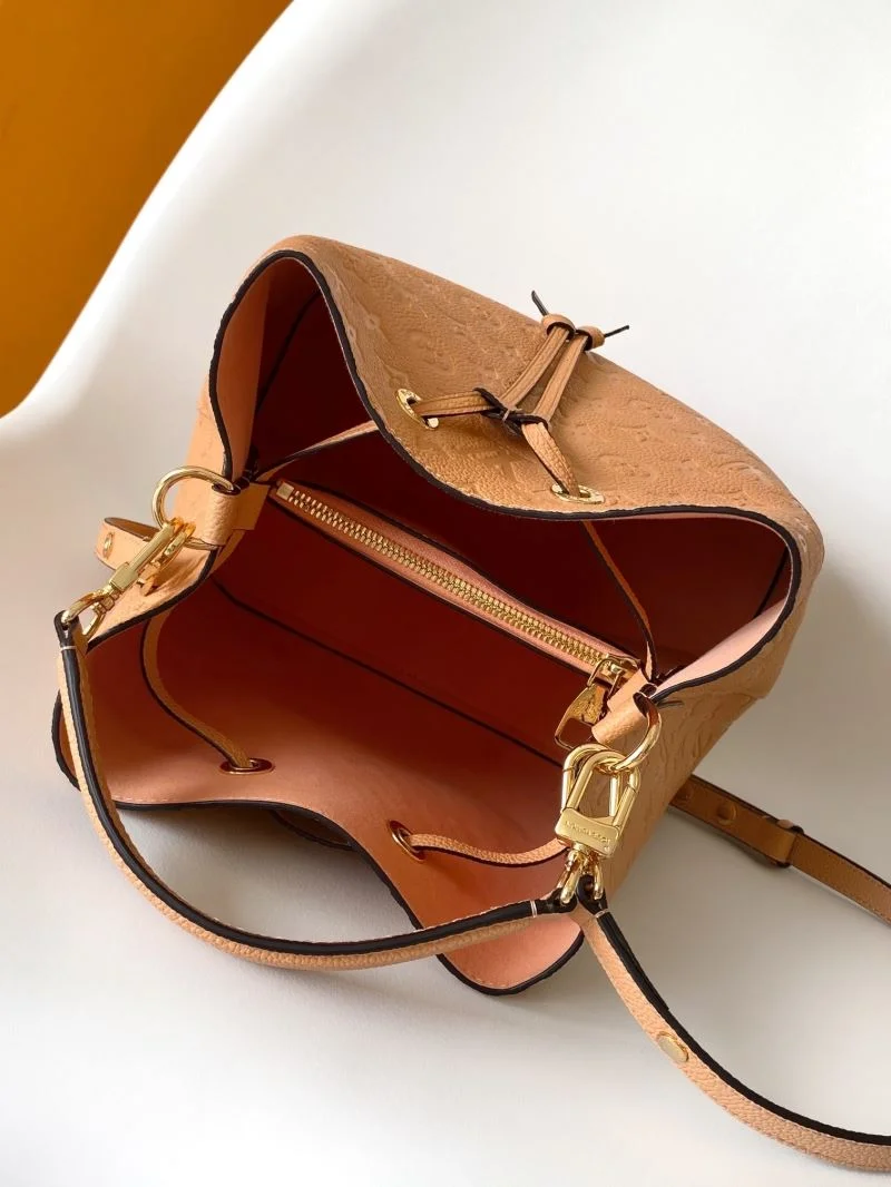Louis Vuitton Bucket Bags Supportive 43134