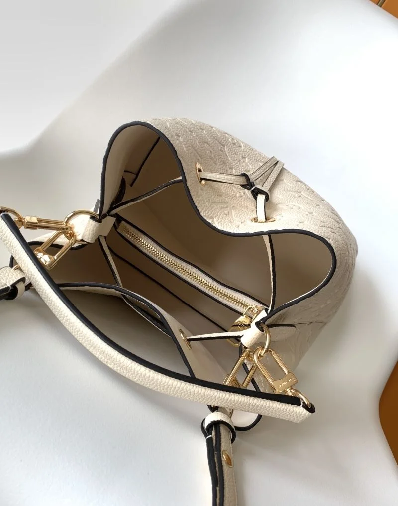 Louis Vuitton Bucket Bags Bright 43054