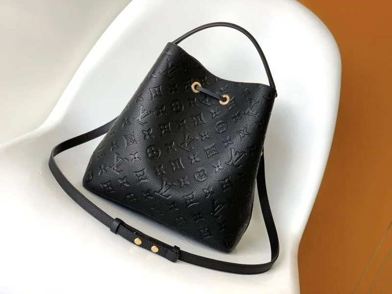 Functional Louis Vuitton Bucket Bags 43007