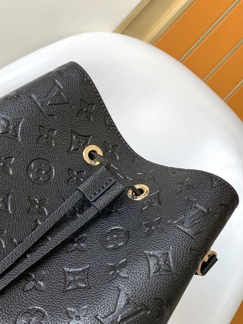 Functional Louis Vuitton Bucket Bags 43007