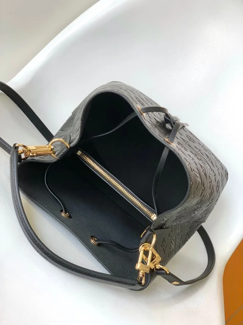 Functional Louis Vuitton Bucket Bags 43007