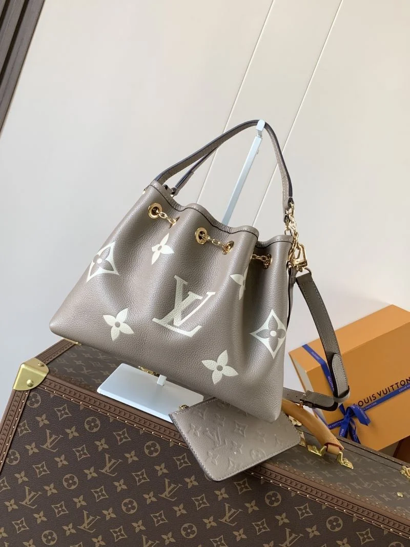 Functional Louis Vuitton Bucket Bags 43005