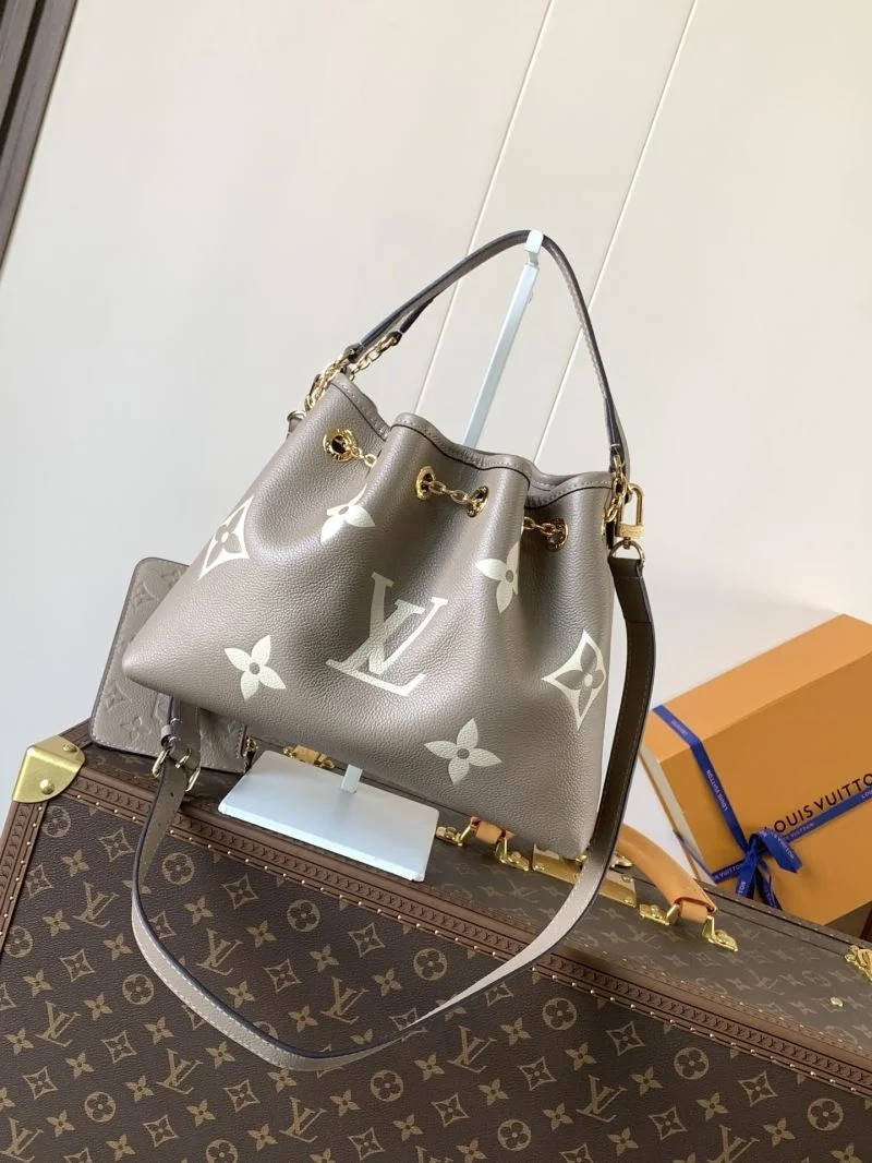 Functional Louis Vuitton Bucket Bags 43005
