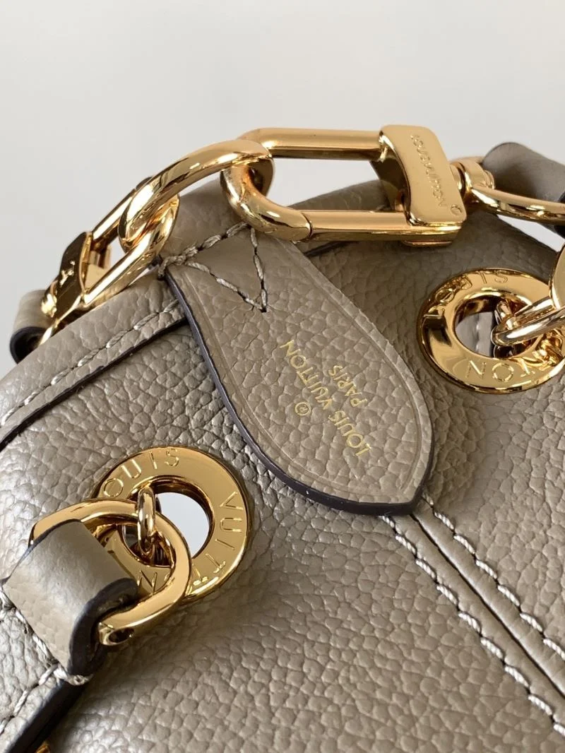 Functional Louis Vuitton Bucket Bags 43005