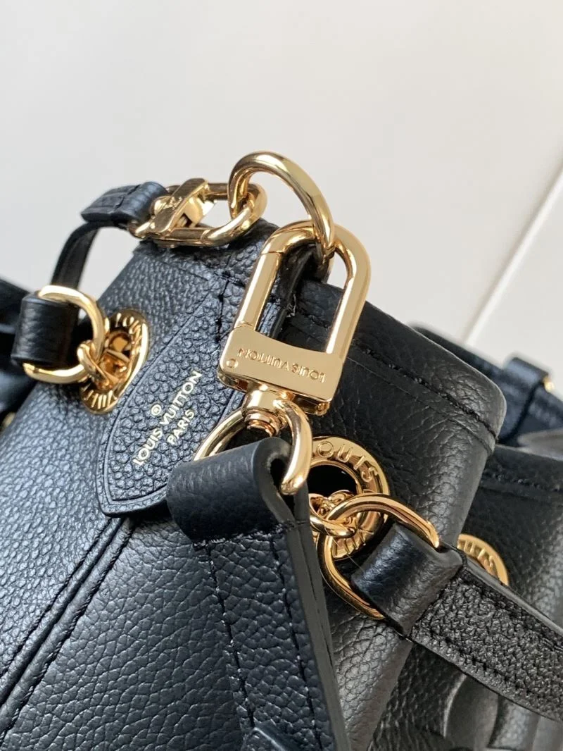 Stretchable Louis Vuitton Bucket Bags 43017