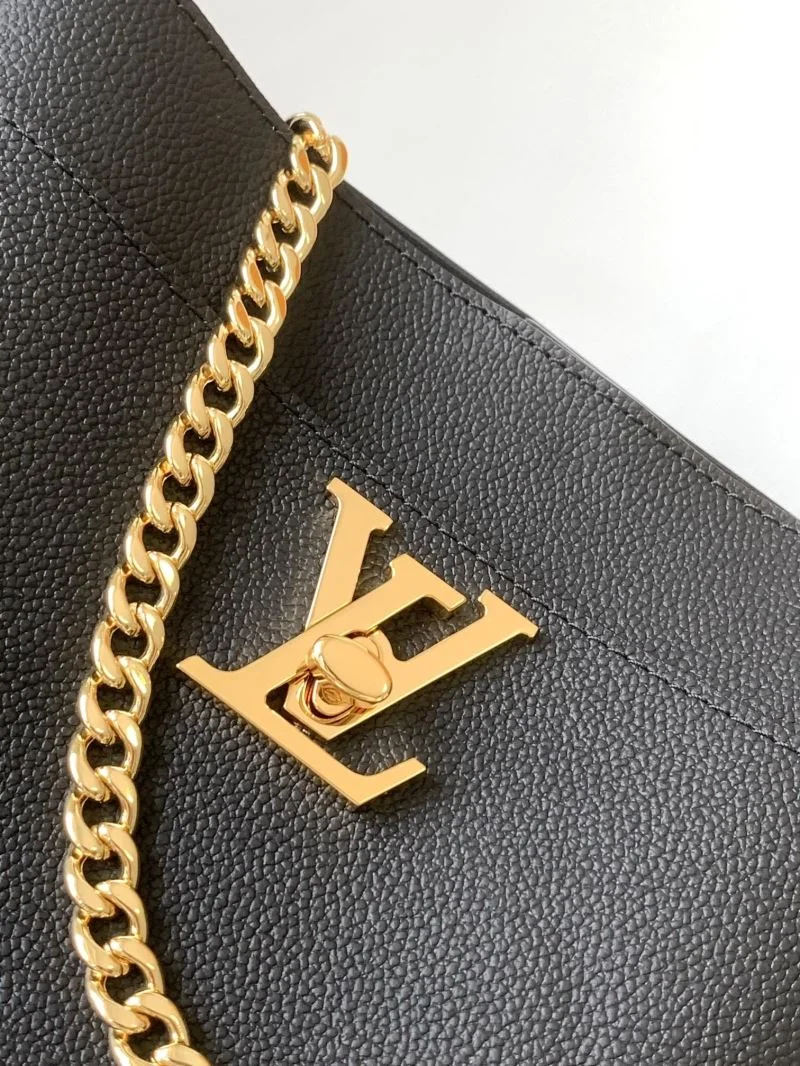 Louis Vuitton Bucket Bags WaterResistant 43011