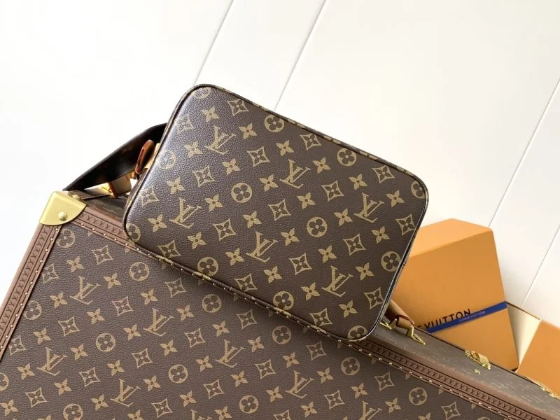 Louis Vuitton Bucket Bags Sleek 42999