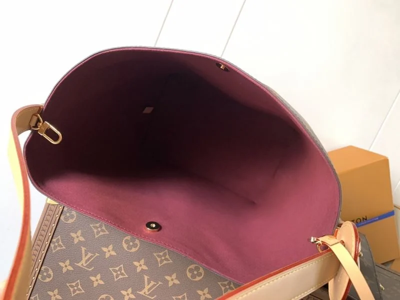 Louis Vuitton Bucket Bags Sleek 42999