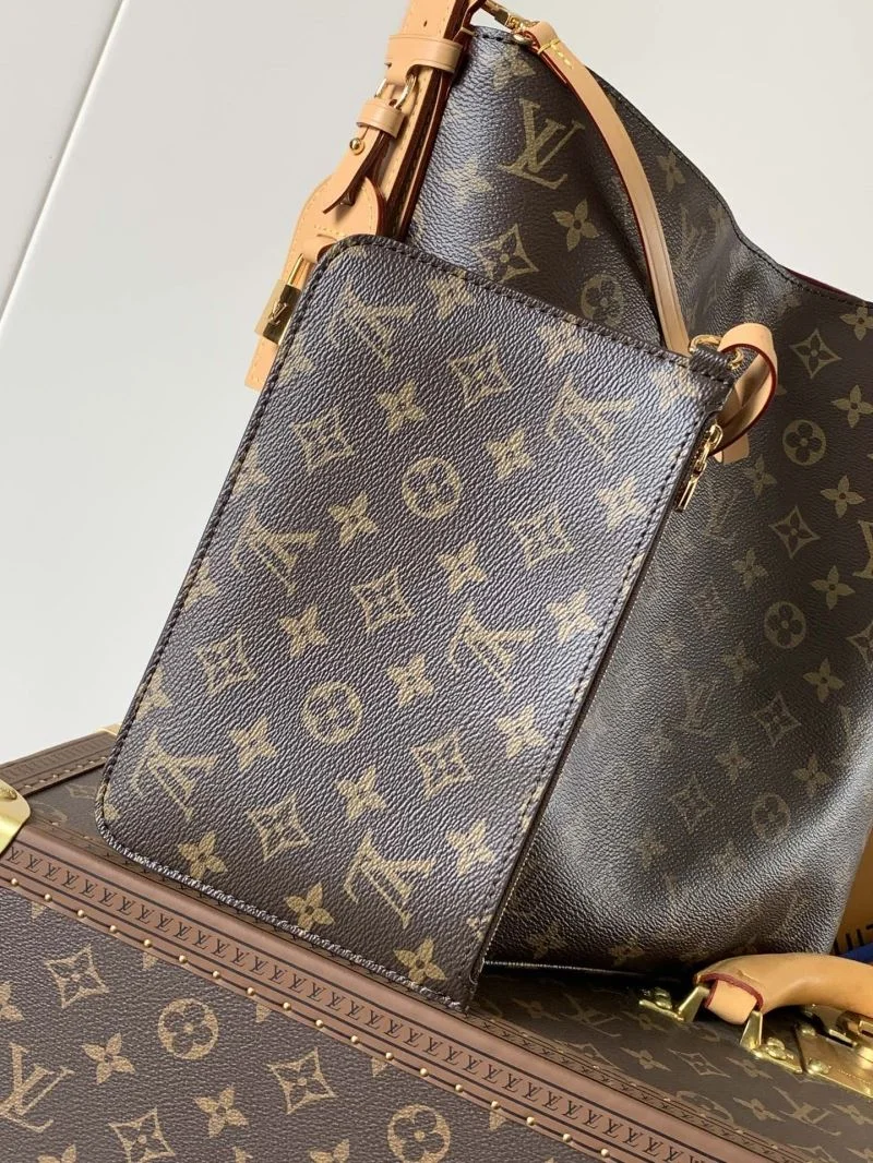 Louis Vuitton Bucket Bags Sleek 42999