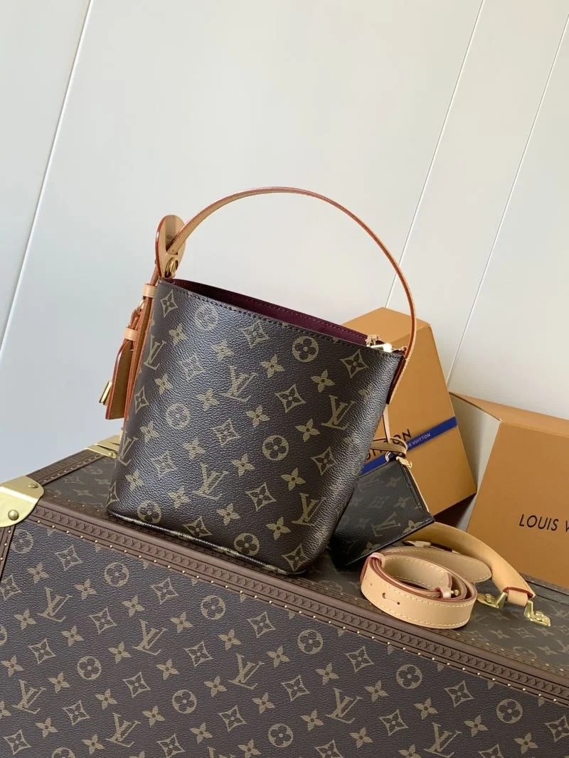 WeatherProof Louis Vuitton Bucket Bags 43001