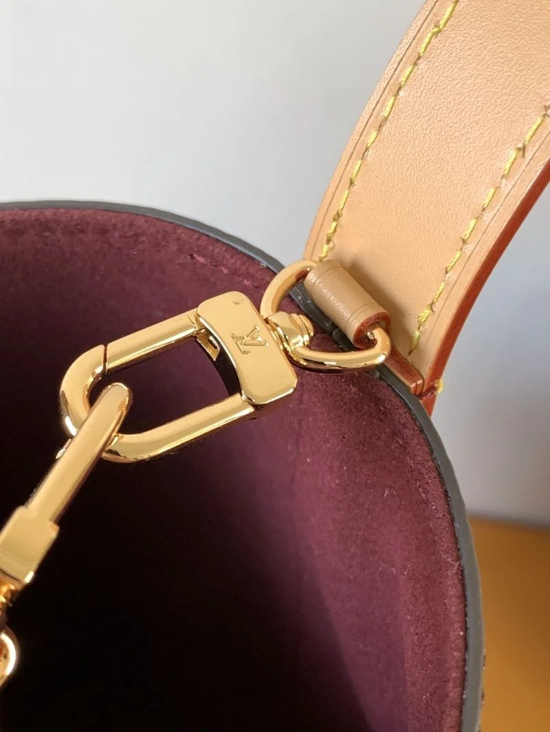 WeatherProof Louis Vuitton Bucket Bags 43001