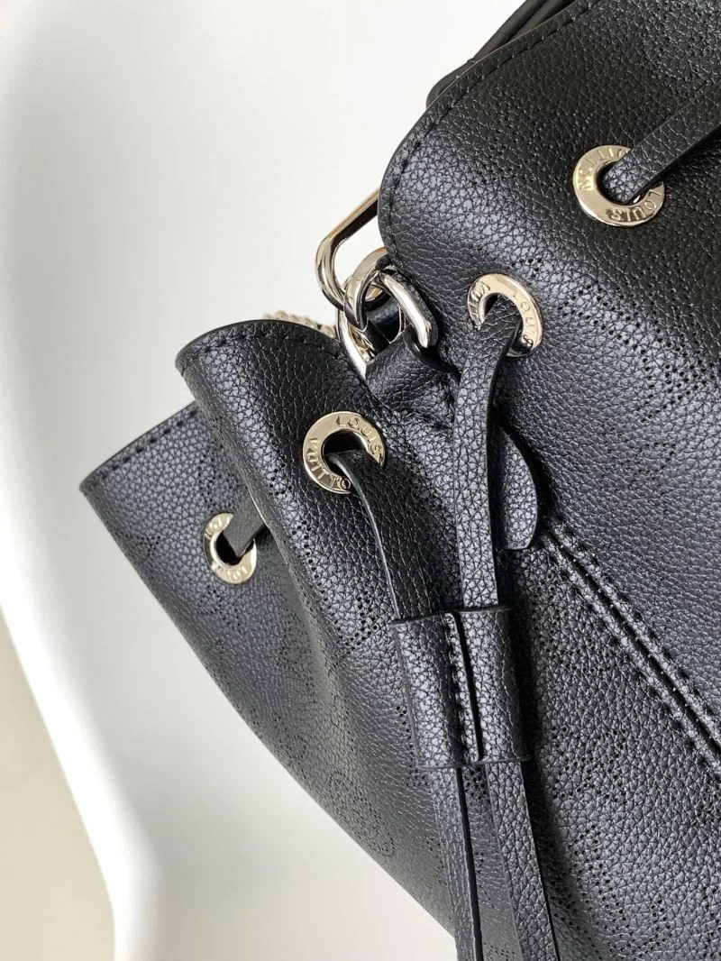 Resilient Louis Vuitton Bucket Bags 43032