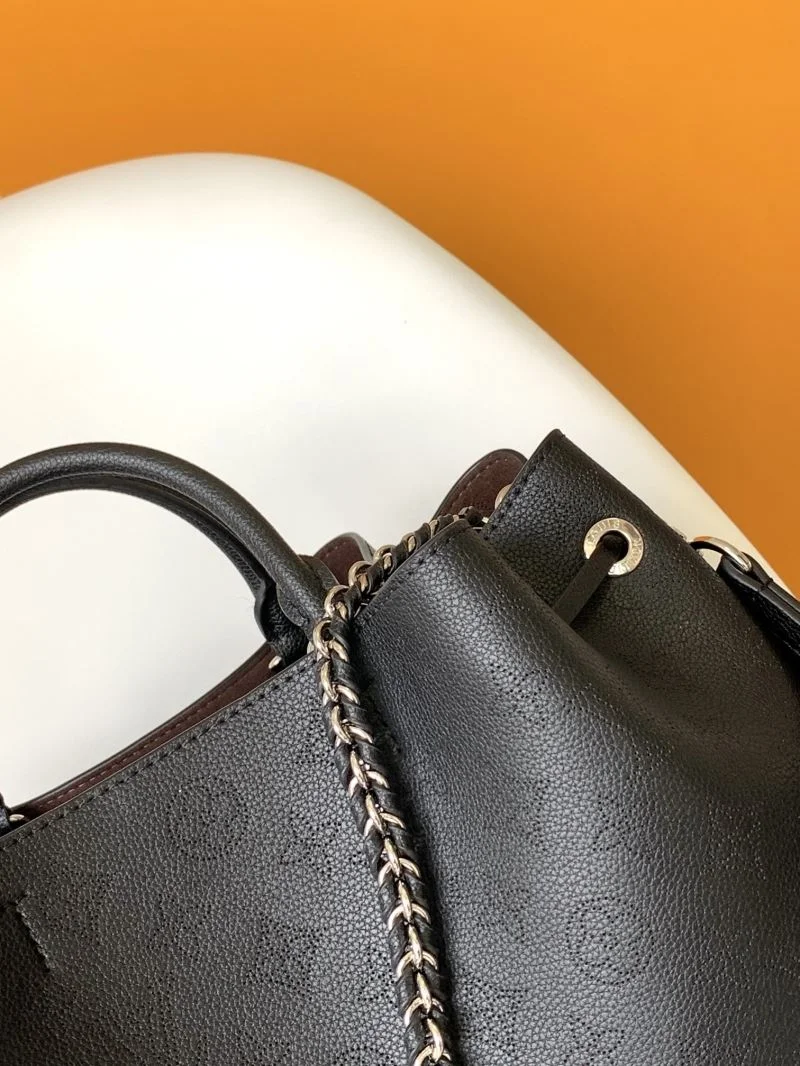 Resilient Louis Vuitton Bucket Bags 43032