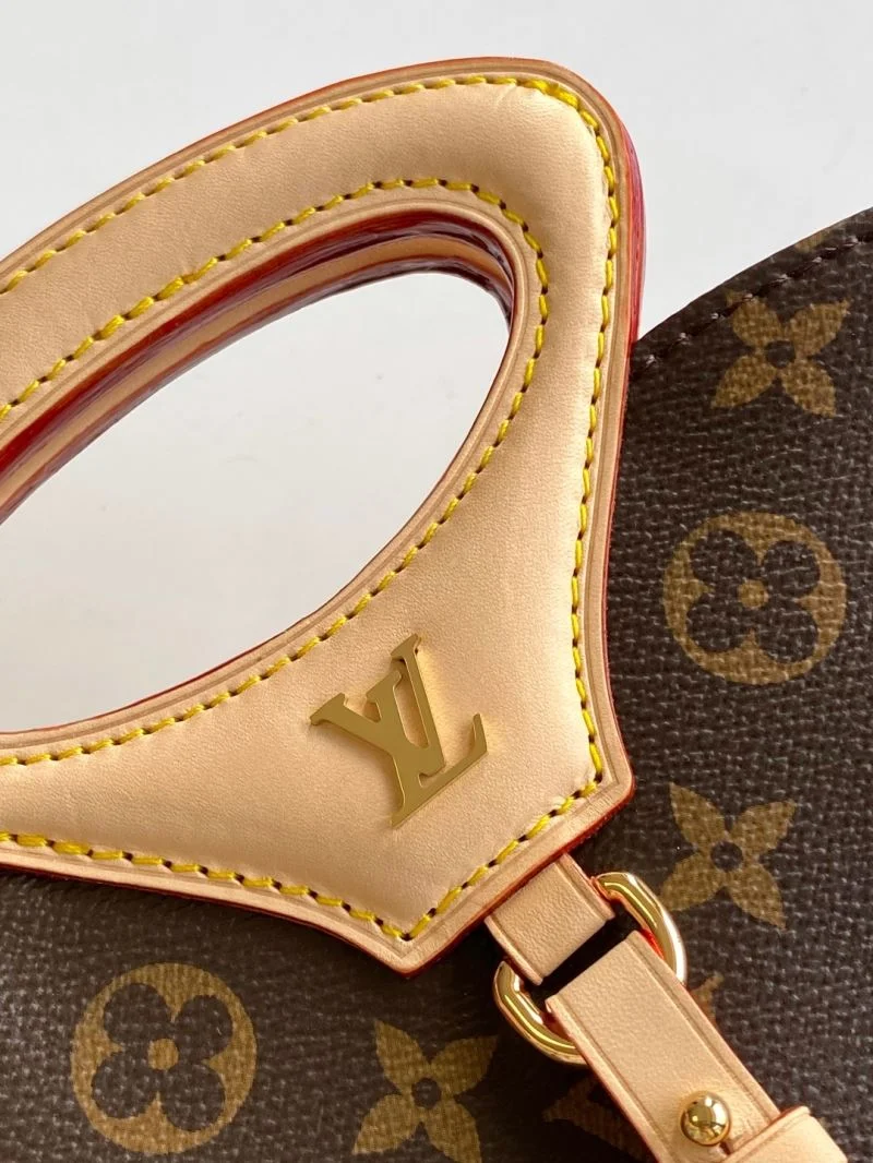 Louis Vuitton Bucket Bags Minimalist 42987