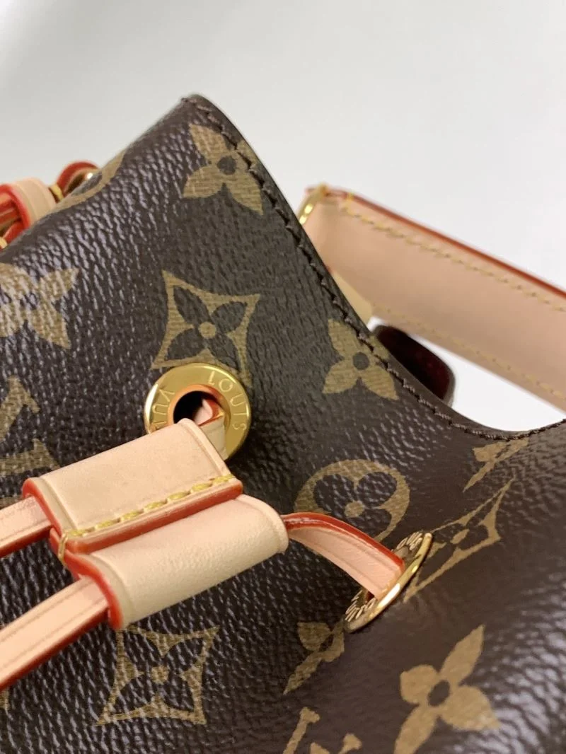 MoistureWicking Louis Vuitton Bucket Bags 43020