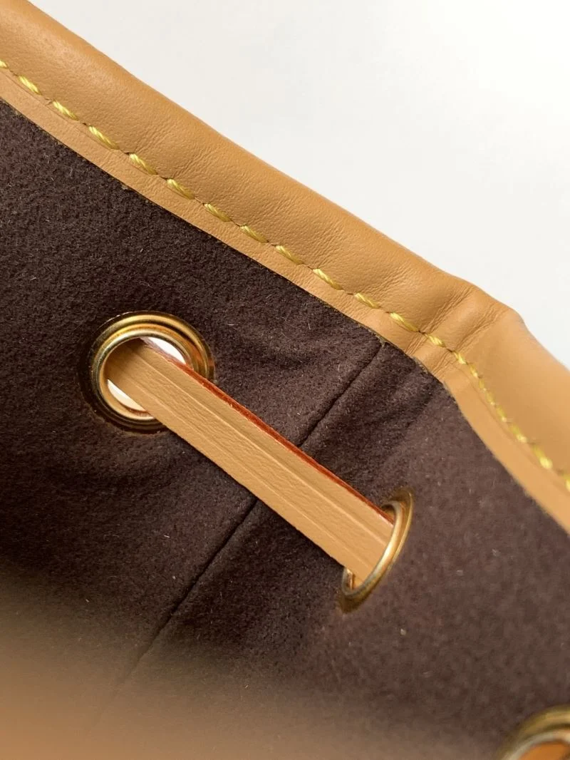 Louis Vuitton Bucket Bags OnTrend 42986