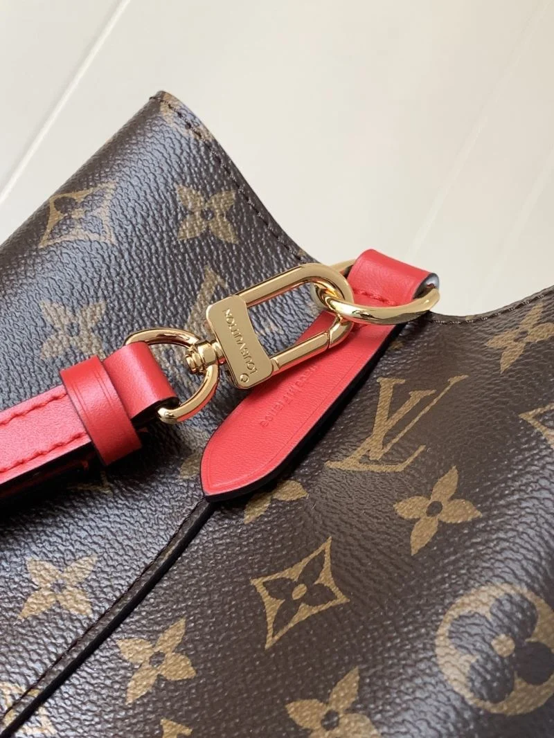 Cozy Louis Vuitton Bucket Bags 42984