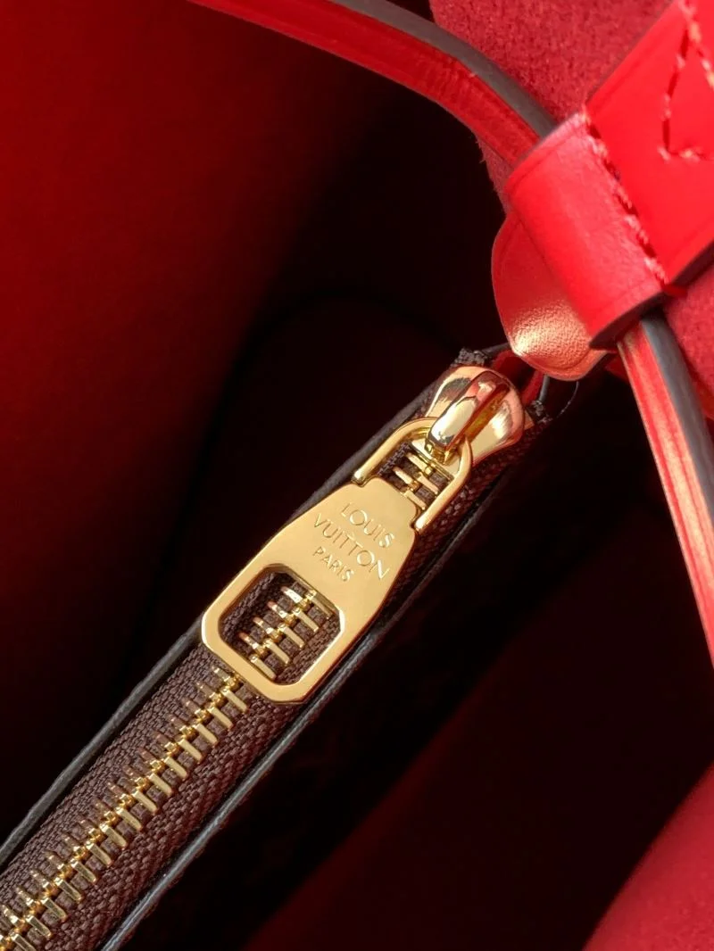 Cozy Louis Vuitton Bucket Bags 42984