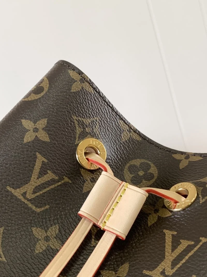 Louis Vuitton Bucket Bags AllSeason 42982