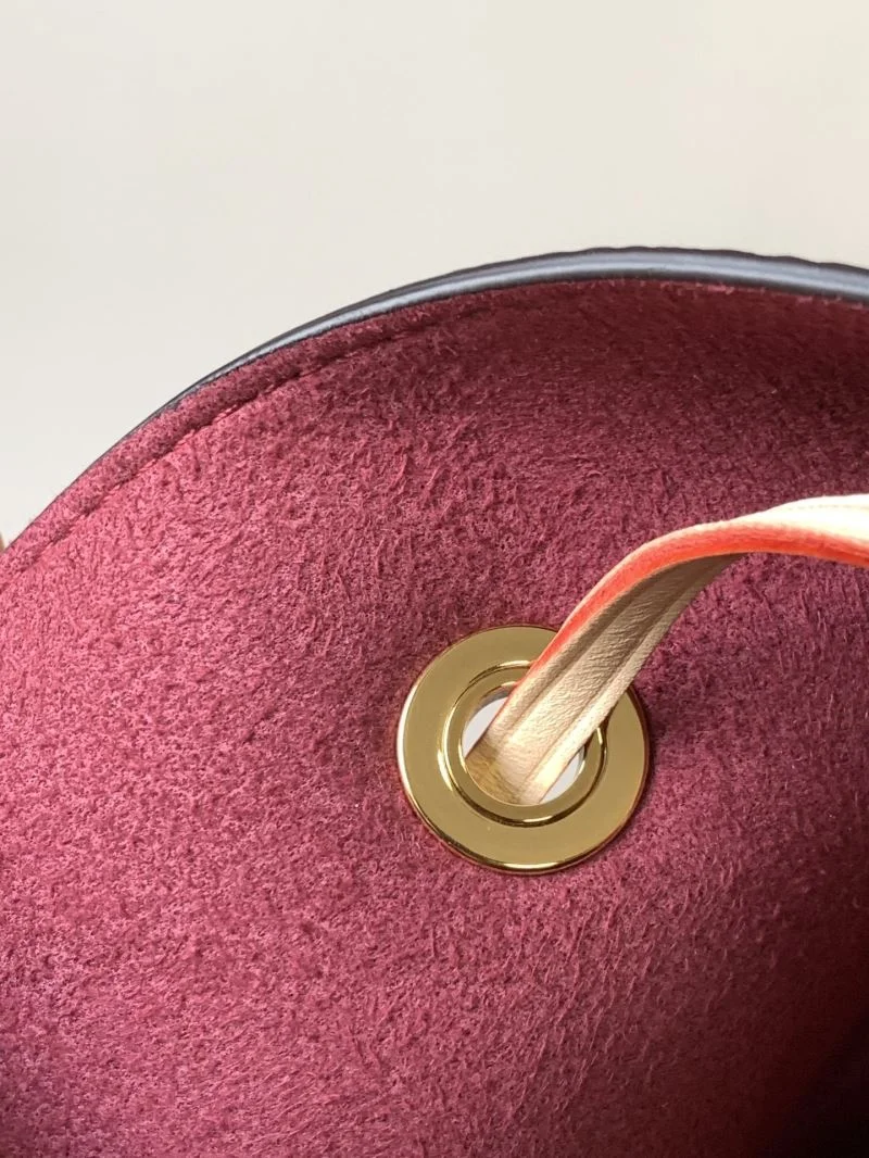 Louis Vuitton Bucket Bags AllSeason 42982