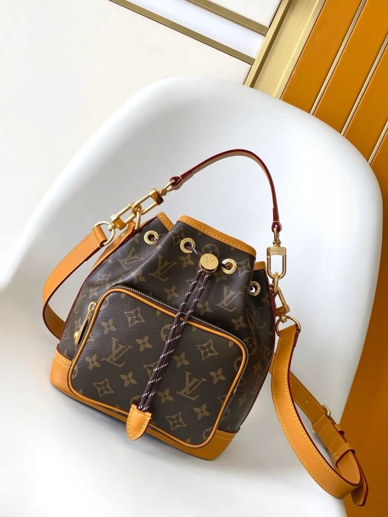 Effortless Louis Vuitton Bucket Bags 42981