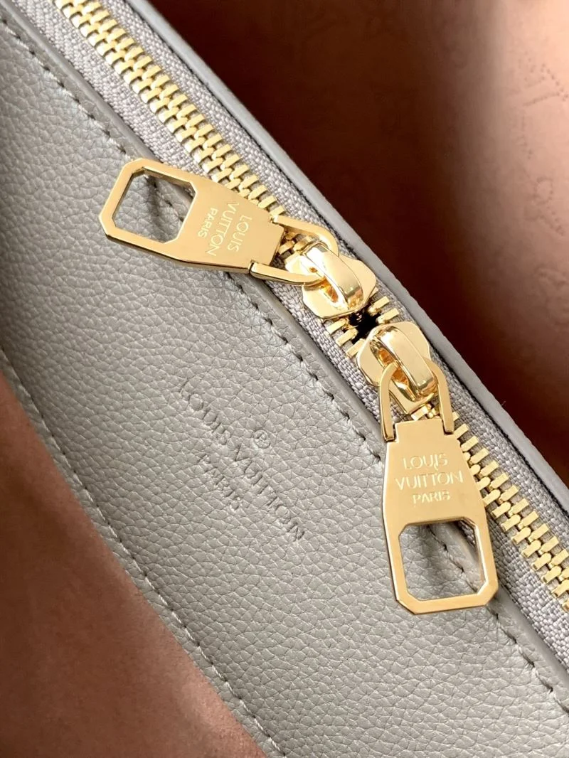 Breathable Louis Vuitton Bucket Bags 41982