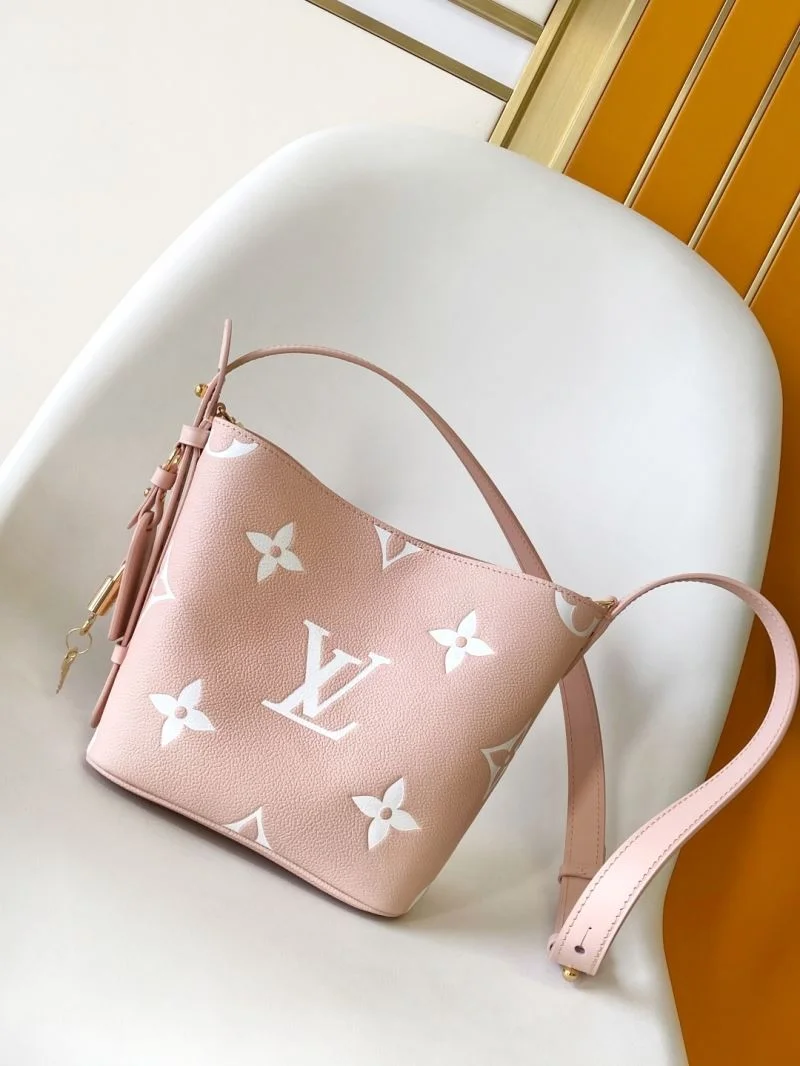 RelaxedFit Louis Vuitton Bucket Bags 42020