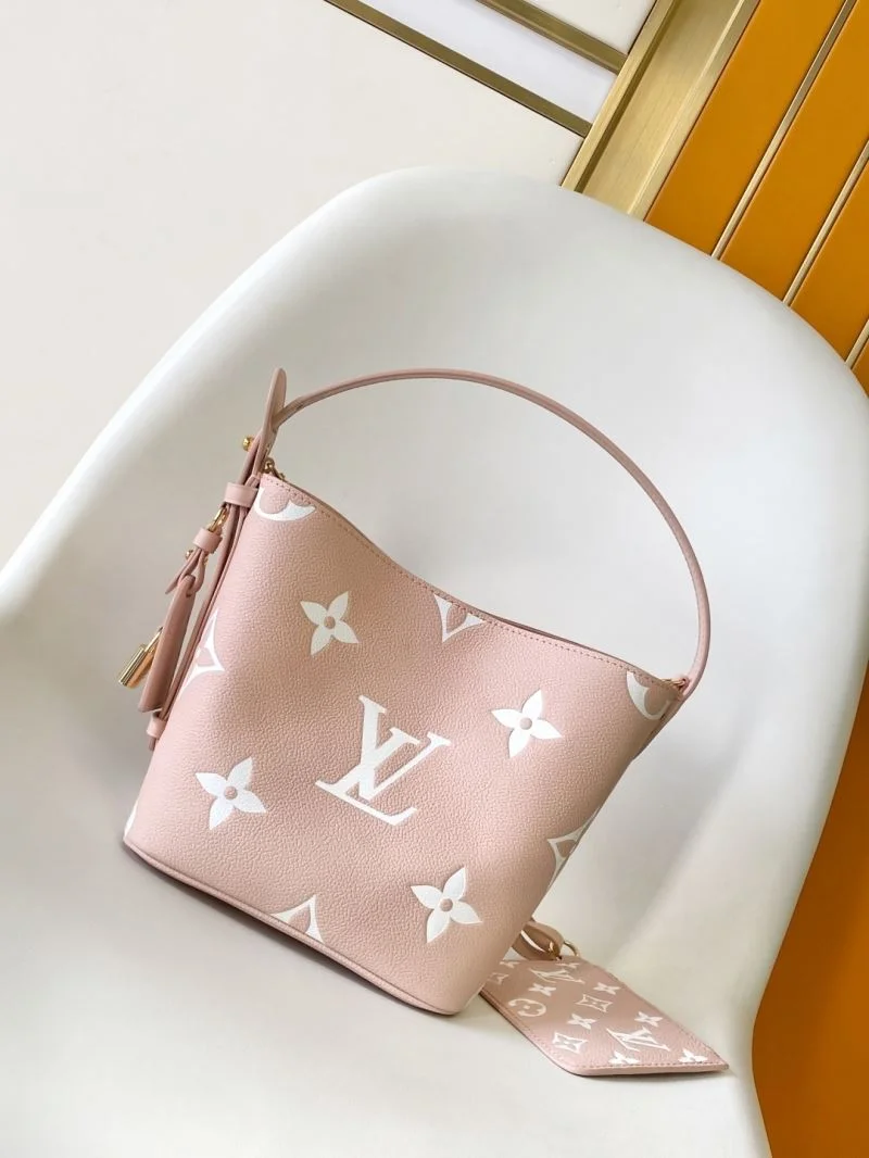 RelaxedFit Louis Vuitton Bucket Bags 42020