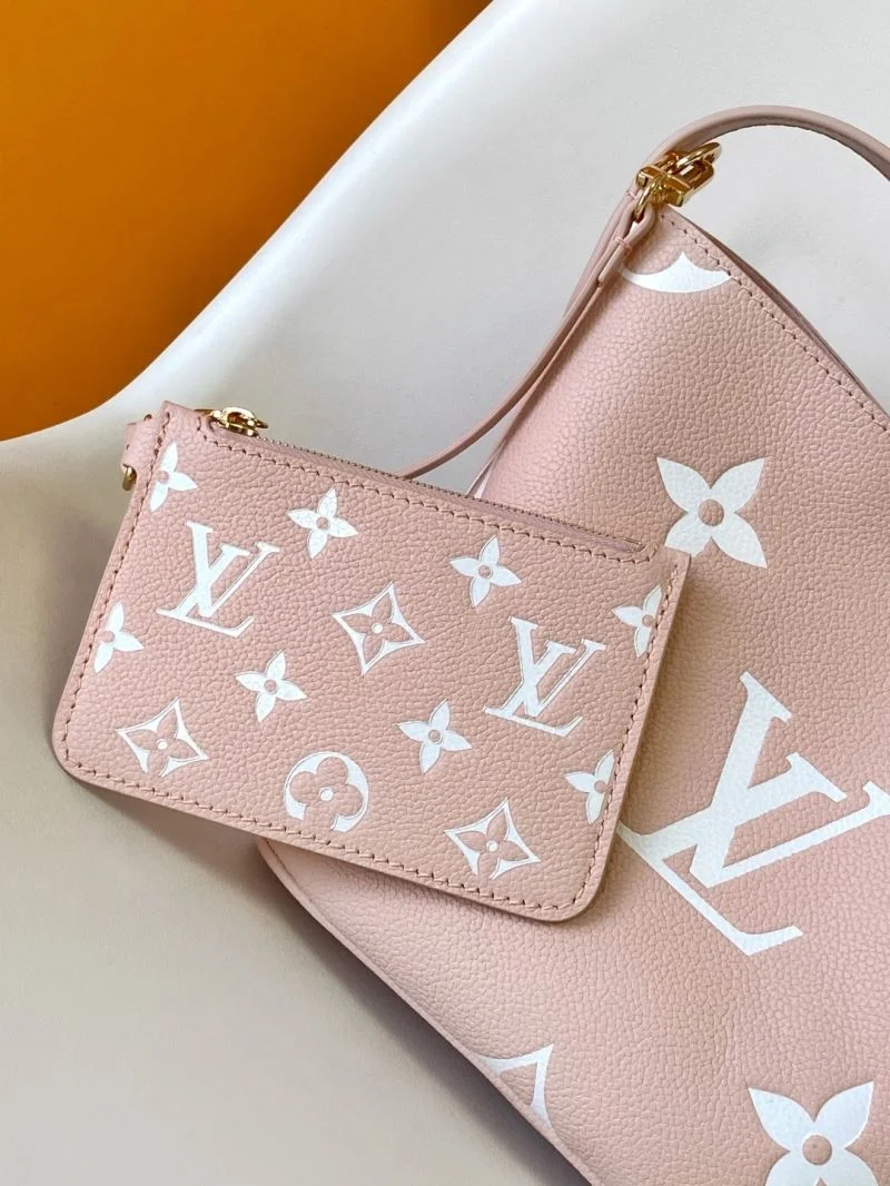 RelaxedFit Louis Vuitton Bucket Bags 42020