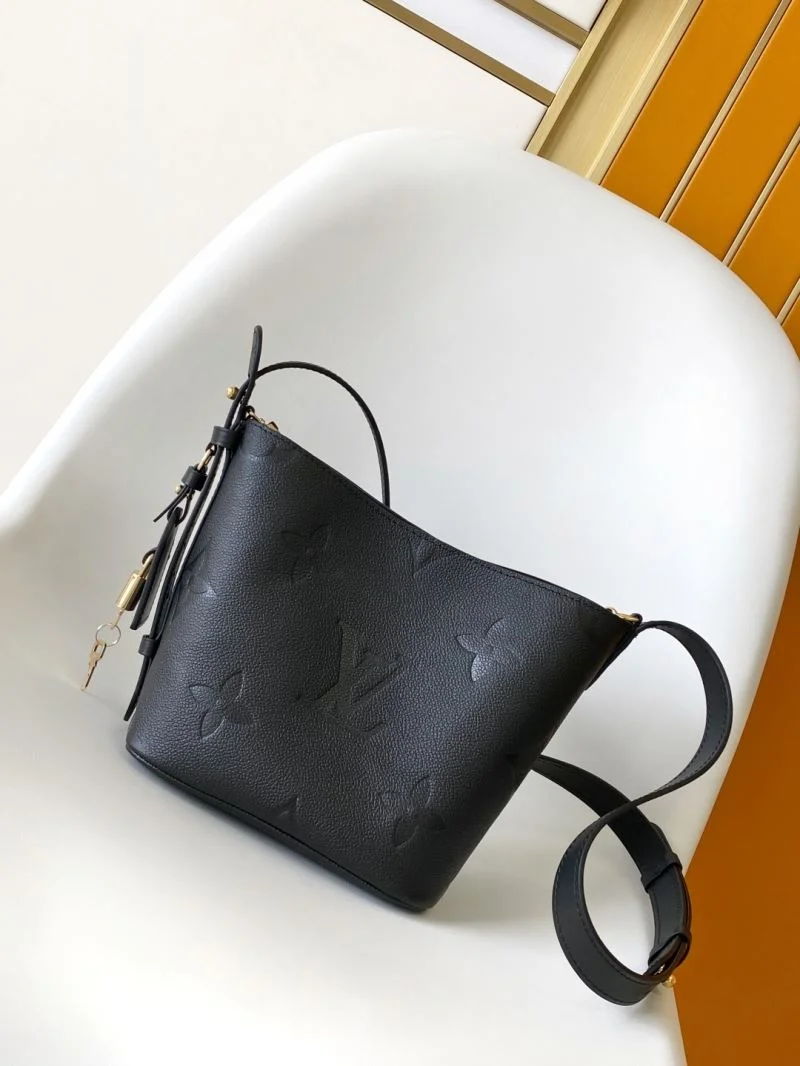 Louis Vuitton Bucket Bags EasyMatch 42026